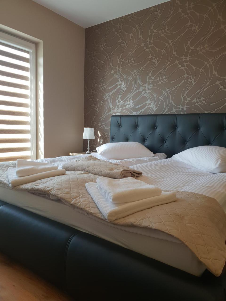 Hotel Pod Strzecha Kielce Eksteriør billede