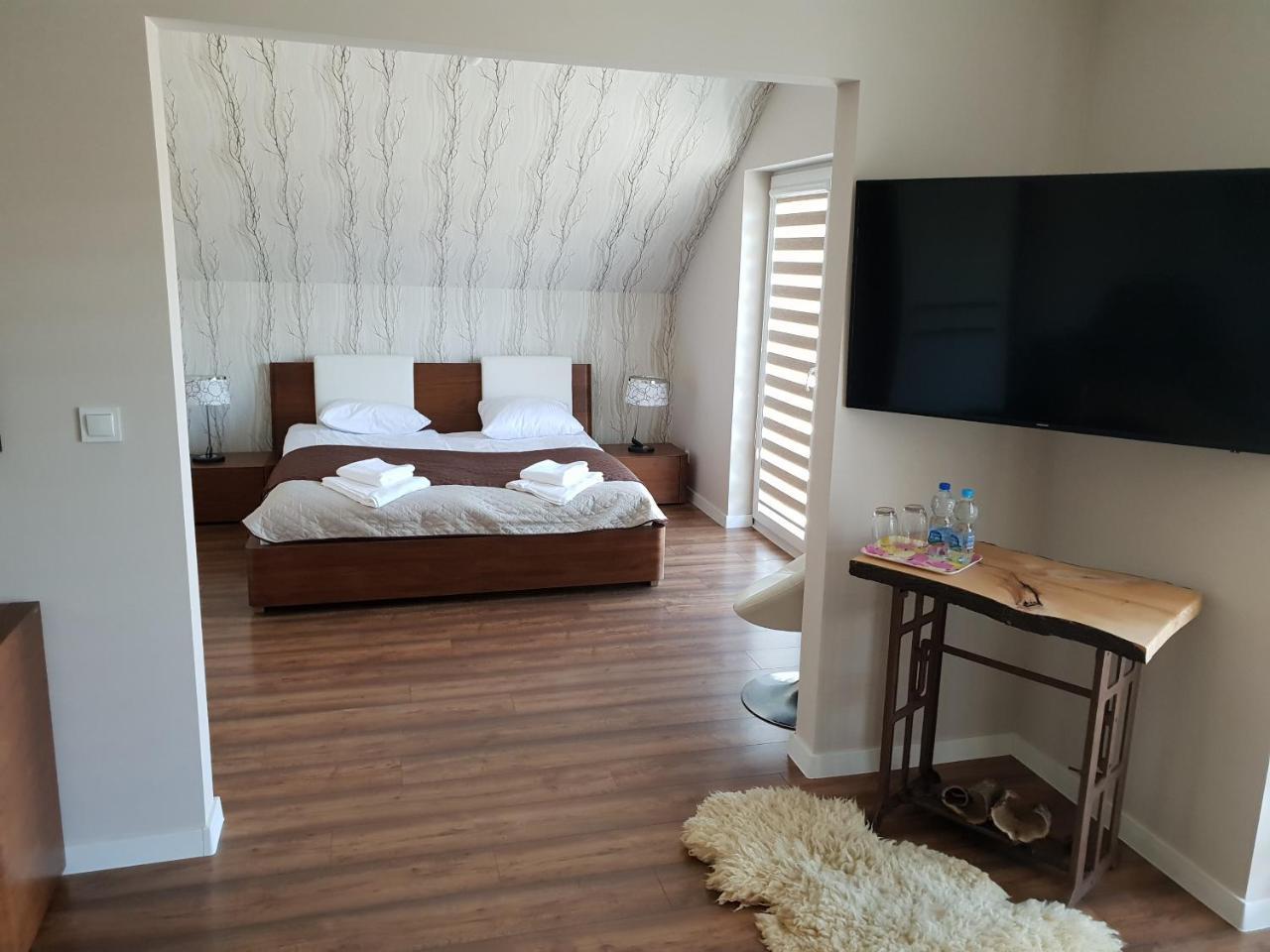 Hotel Pod Strzecha Kielce Eksteriør billede